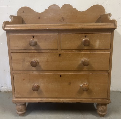 Commode coiffeuse ancienne - commode,
