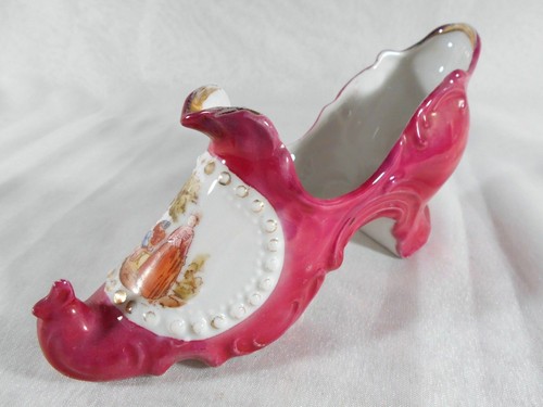 Tres belle figurine - tres,