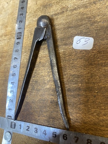 Old tool compass - old,