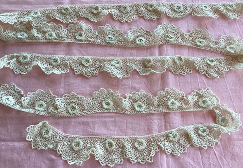 Dentelle ancienne dimension - dentelle,