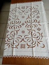 Napperon chemin de table a