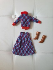 Pour poupée Tressy Bella :partie tenue "In"1977