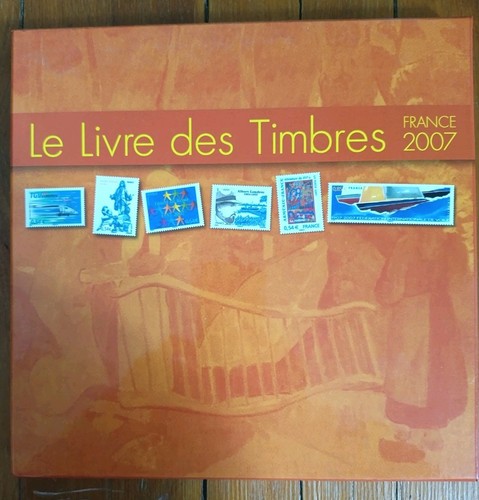 Livre des timbres france - le,