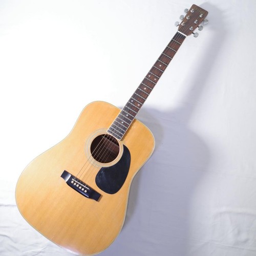 Guitare acoustique vintage
