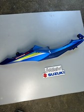 carénage dessous selle droit