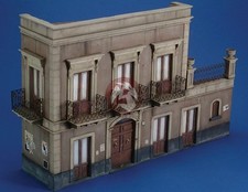 Royal Model 1/35 Italian Building Facade Front Section WWII (24.5x7x23 cm) 569