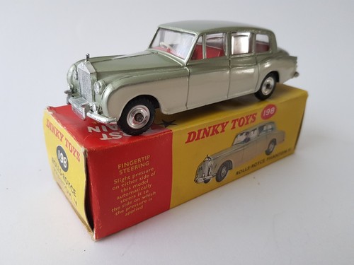 Dinky toys rolls royce phantom - rolls-royce,
