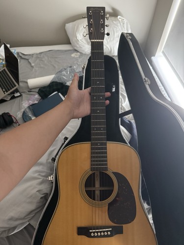 2021 martin acoustic - hd-28,