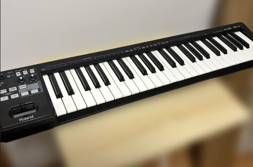 Roland midi keyboard - roland,