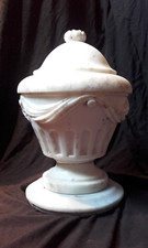 XVIII URNE DE JARDIN EN MARBRE DE CARRARE EPOQUE LOUIS XVI