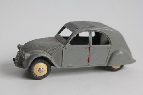 Dinky toys voiture miniature - toys,