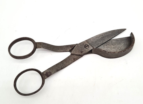 Anciens ciseaux mouchette