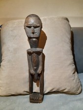 Statue ancienne DOGON (Mali) – Bois sculpté – Ancêtre masculin – 42,5 cm – Pièce