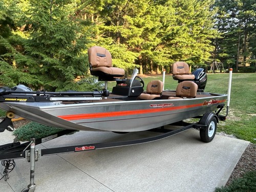 Bass tracker 40th - tracker, special