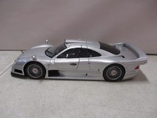 Maisto Mercedes CLK-GTR 1/18