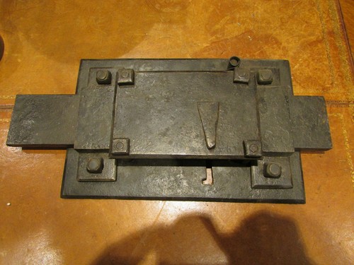 Ancienne grosse serrure epok - grosse,