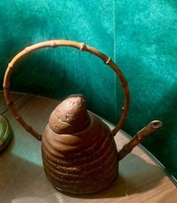 Rare Théière Sculptée En