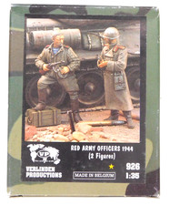 Verlinden Red Army Officers 1944 2 Figures 1:35 926 Resin Model Kit Box
