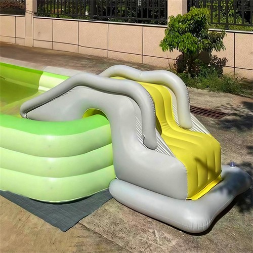 Toboggan aquatique gonflable