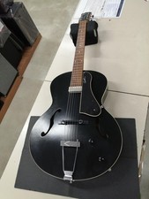 Guitare électrique GODIN 5TH AVENUE BLACK SG