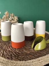 4 coquetiers + cuillère à