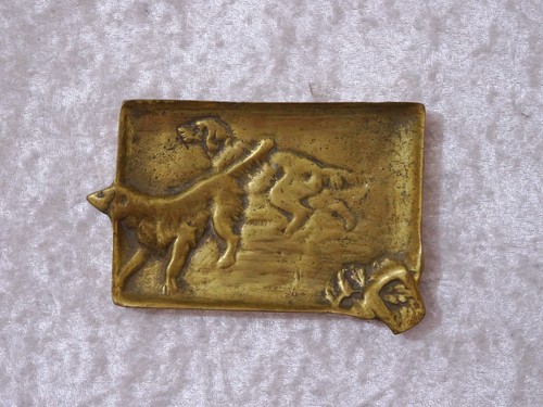 Cendrier relief laiton - en, en
