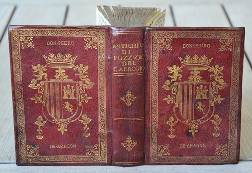 Espagne maroquin aux armes - -,