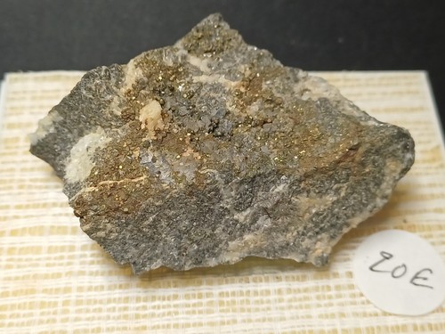 Pyrite dolomie trêves - dolomie,,