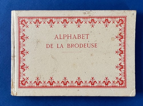 Alphabet brodeuse dmc - de, la