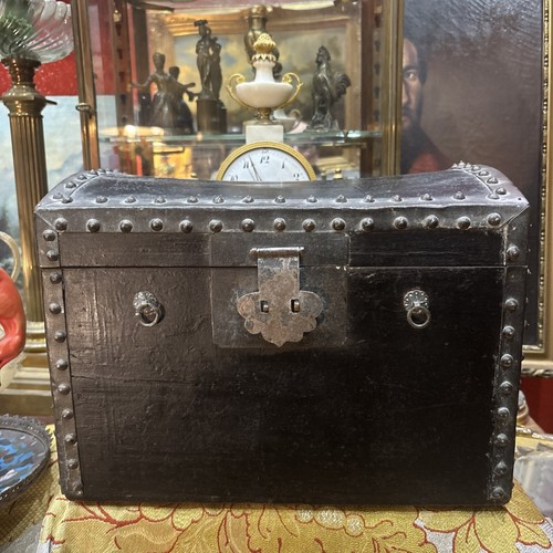 Ancien coffre coffret bombé - coffre,