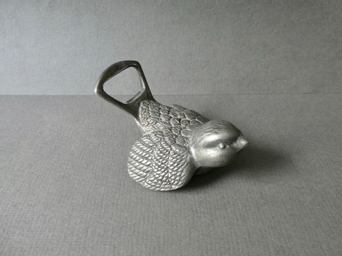 Décapsuleur ouvre - décapsuleur, et