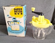 BATTEUR A MAIN - MVB-