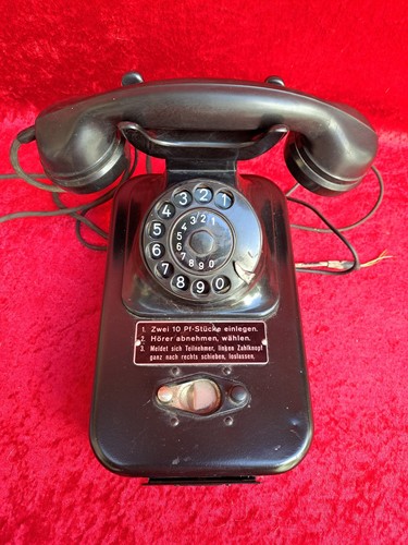 Ancien téléphone métal - métal,