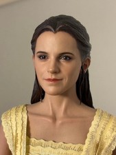 HOT TOYS/Beauty and the