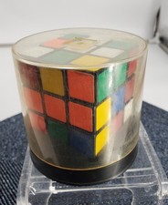 VINTAGE 1980 IDEAL RUBIK'S CUBE USED IN ORIGINAL PLASTIC CASE - STICKER INTACT 