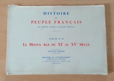 HISTOIRE DU PEUPLE FRANÇAIS  ALBUM II " LE MOYEN ÂGE." par R. VIVIER et J. MONIC