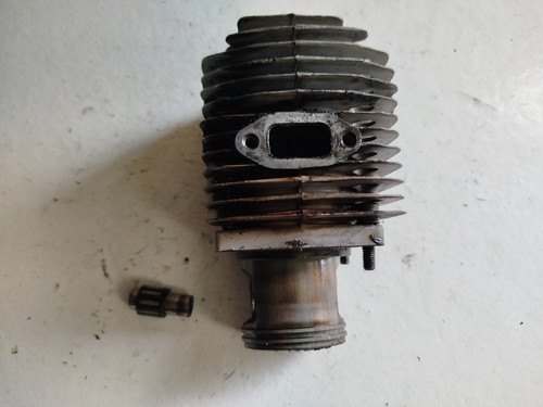 Cylindre piston pour - piston,