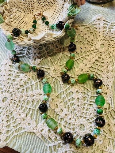 Collier ancien perles verre