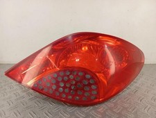 Feu arriere principal droit