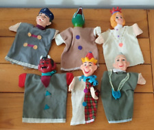 LOT DE 6 MARIONNETTES A MAIN