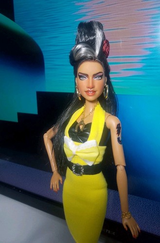 Barbie doll collector amy - collector,