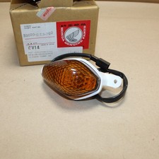 1 CLIGNOTANT ARRIERE DROIT NSR