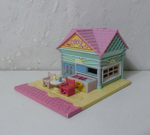 Polly pocket beach cafe - beach,