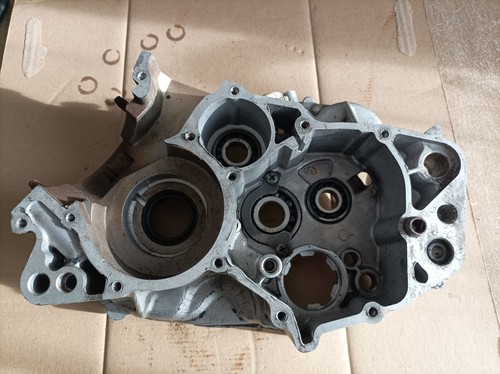Carter moteur droit 3bn 125 - carter,