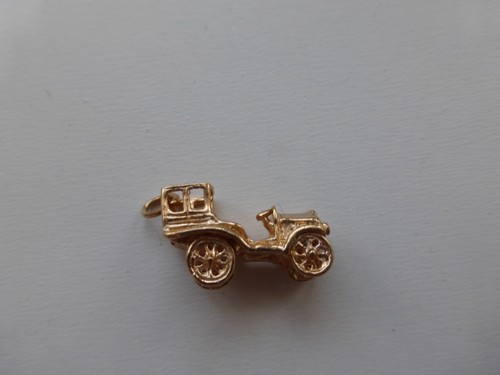 Pendentif neuf auto rétro - auto,