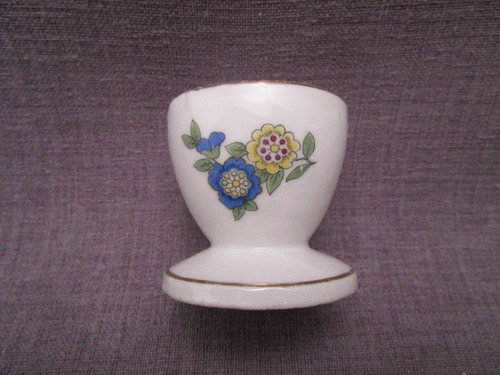 Coquetier ancien porcelaine - ancien, en