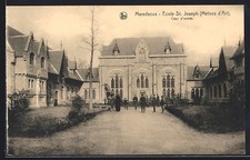 CPA Maredsous, Ecole St. Joseph Mètiers d´Art, Cour d´entrèe 
