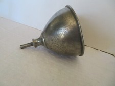 ancien entonnoir en étain JL