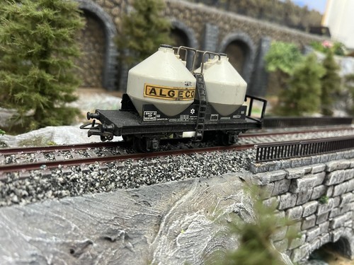 Petit wagon citerne algéco