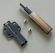 Charnière amortisseur de porte BESTA - IKEA - TBE